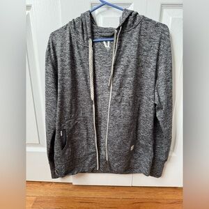 Excellent condition Vuori Women’s Halo Performance Hoodie, size S.